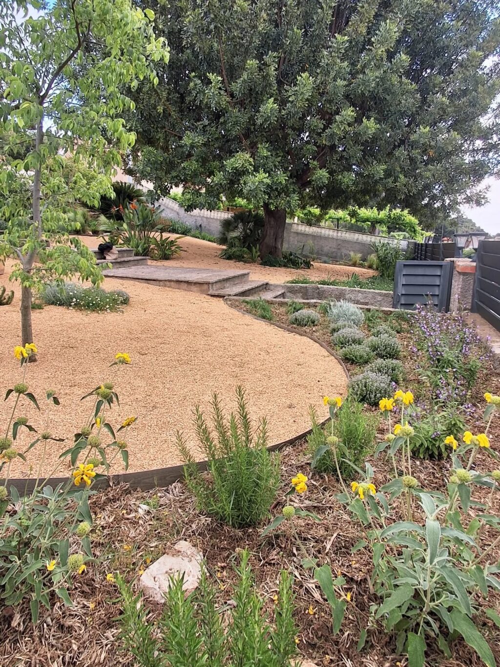 Instagram post from florisimo.jardines. This post is in position 3.