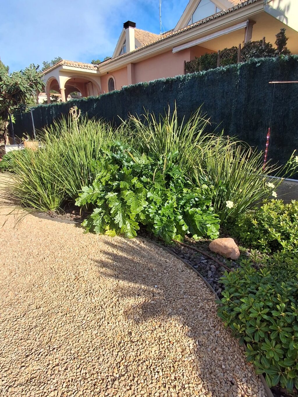 Instagram post from florisimo.jardines. This post is in position 3.